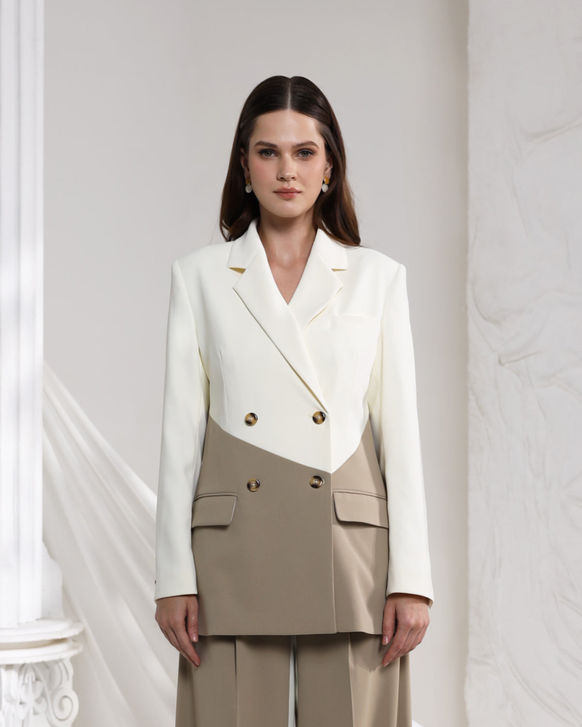 INVIO Madden Prism Blazer | Jas Wanita - Arch & Edge