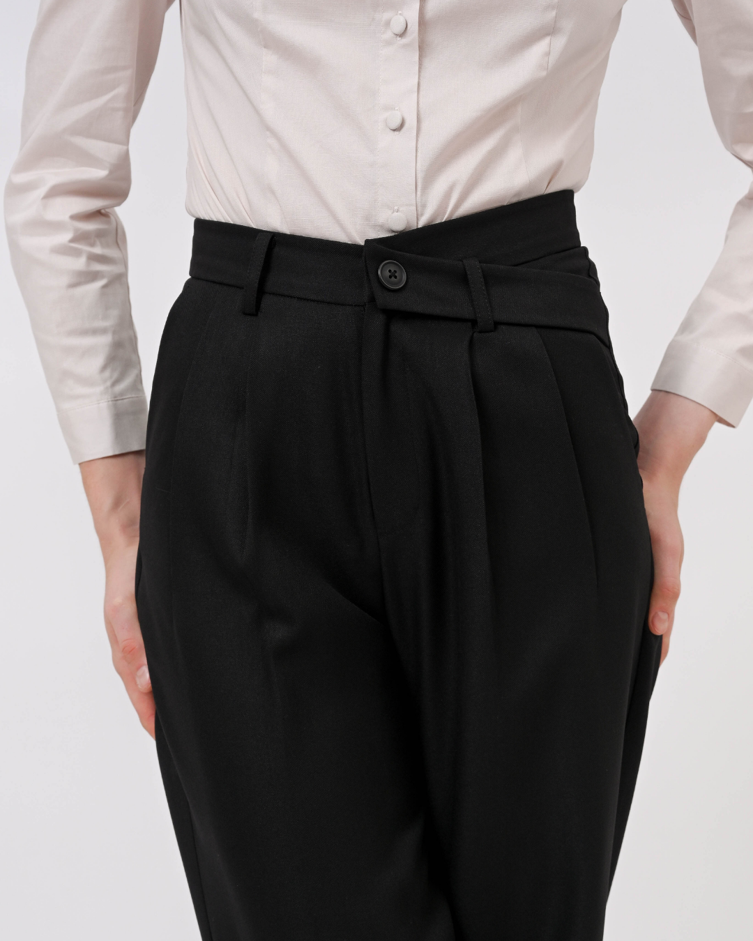 INVIO x Anissa Aziza Catalina Criss-Cross Waist Trouser | Celana Wanita