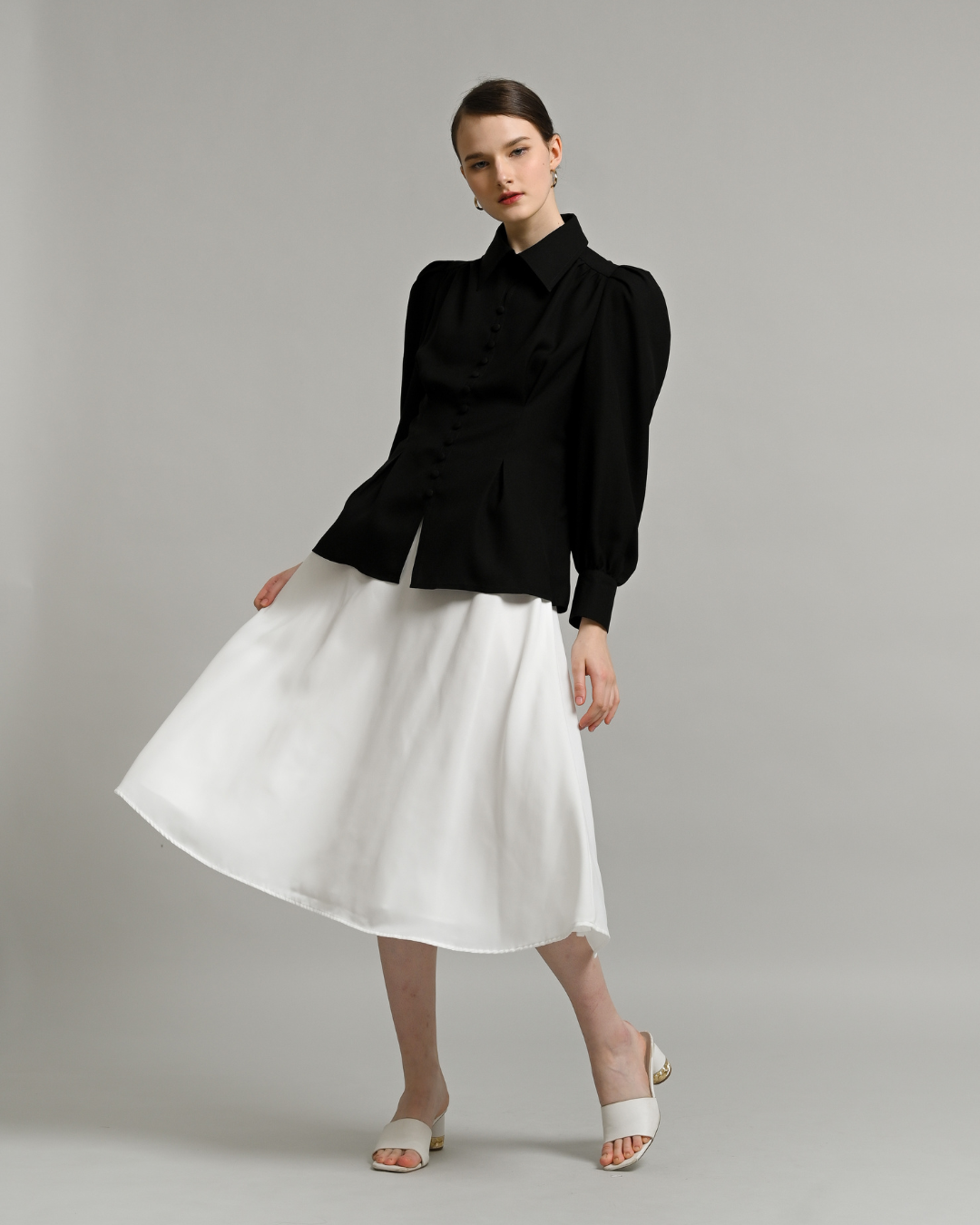 INVIO Yovanni Vintage Button Blouse | Atasan Wanita - Espresso