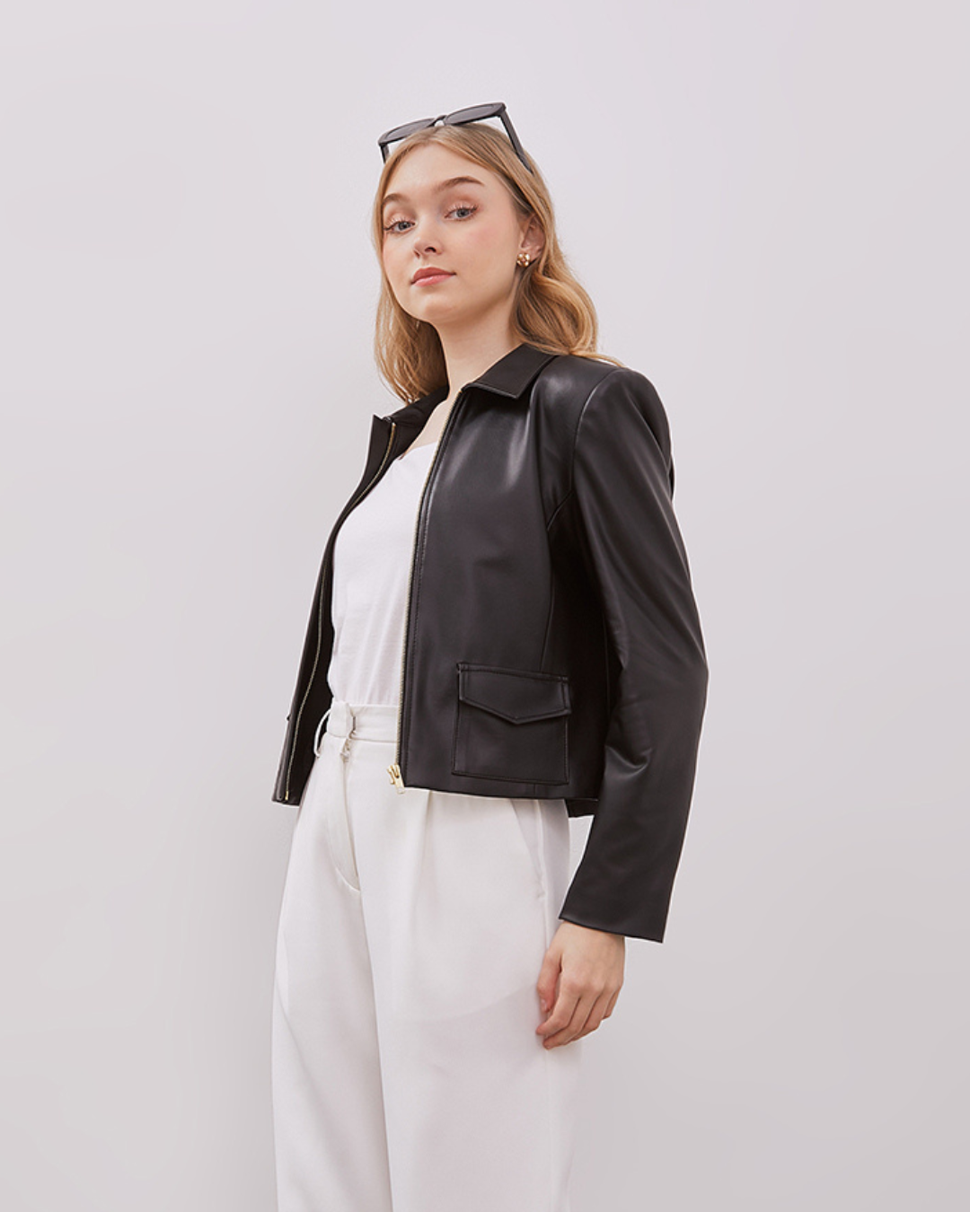 INVIO Lizeth Cropped Leather Jacket | Jaket Wanita - Espresso