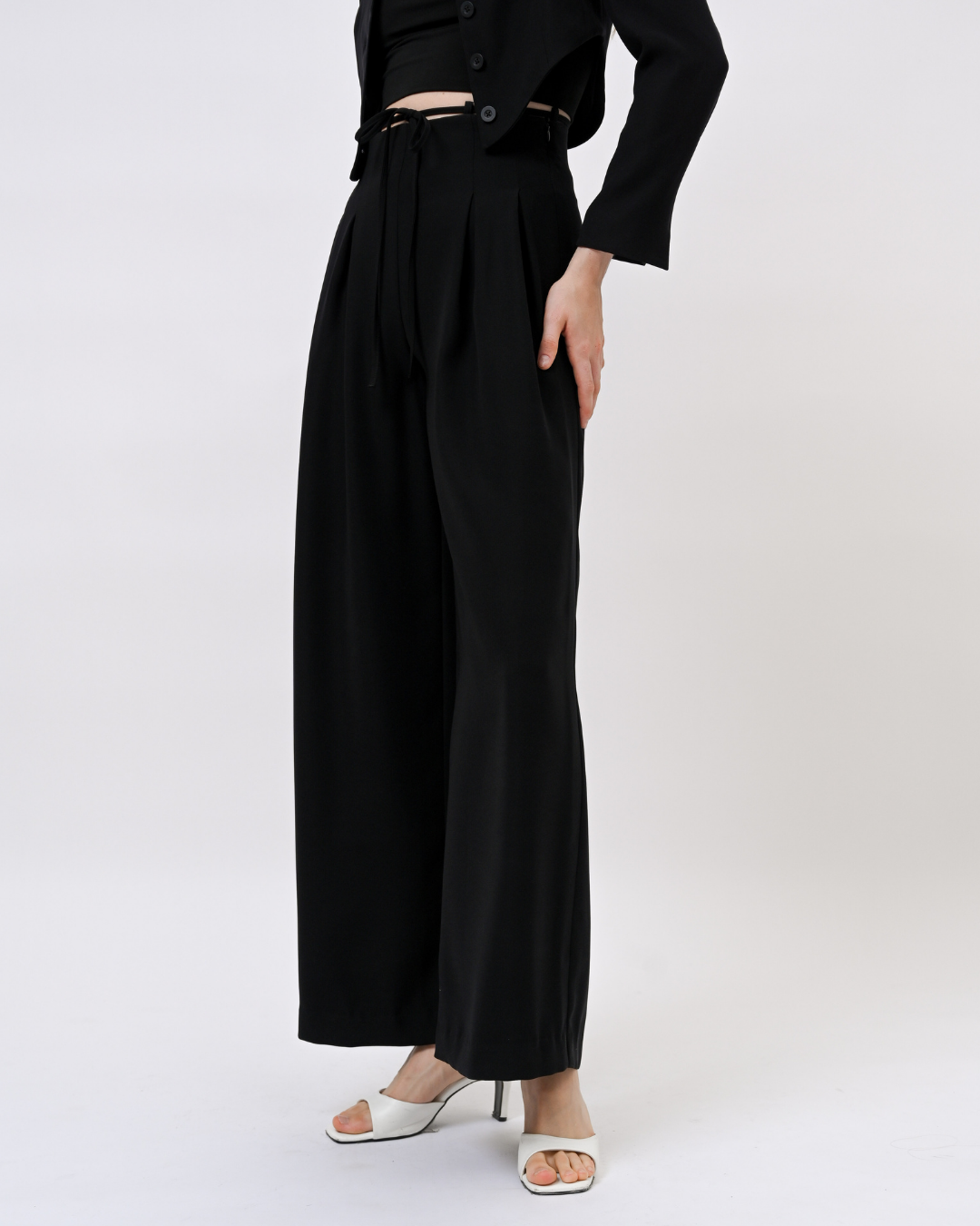 INVIO x Anissa Aziza Adaline Drawstring Trouser | Celana Wanita