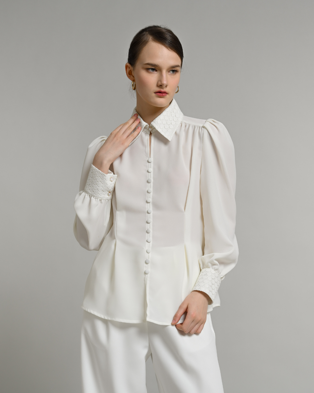 INVIO Yovanni Lace Accent Vintage Button Blouse | Atasan Wanita - Enlace