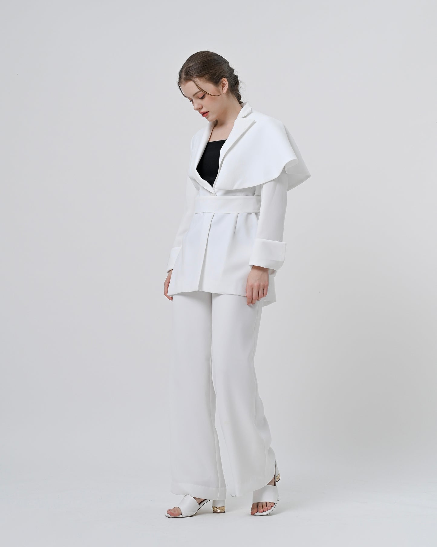 Kirsten Belted Cape Blazer Broken White