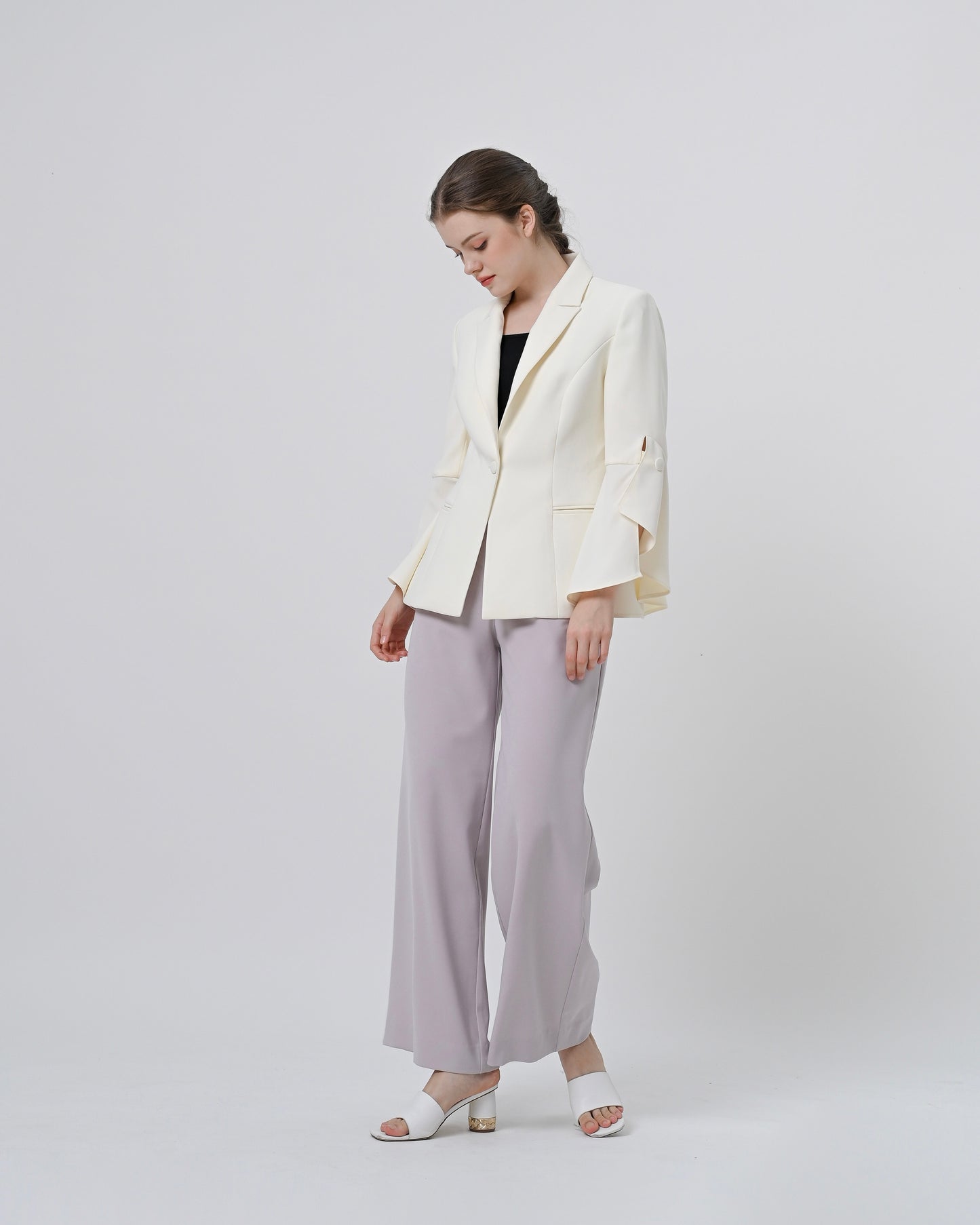 Viona Ruffle Sleeve Blazer