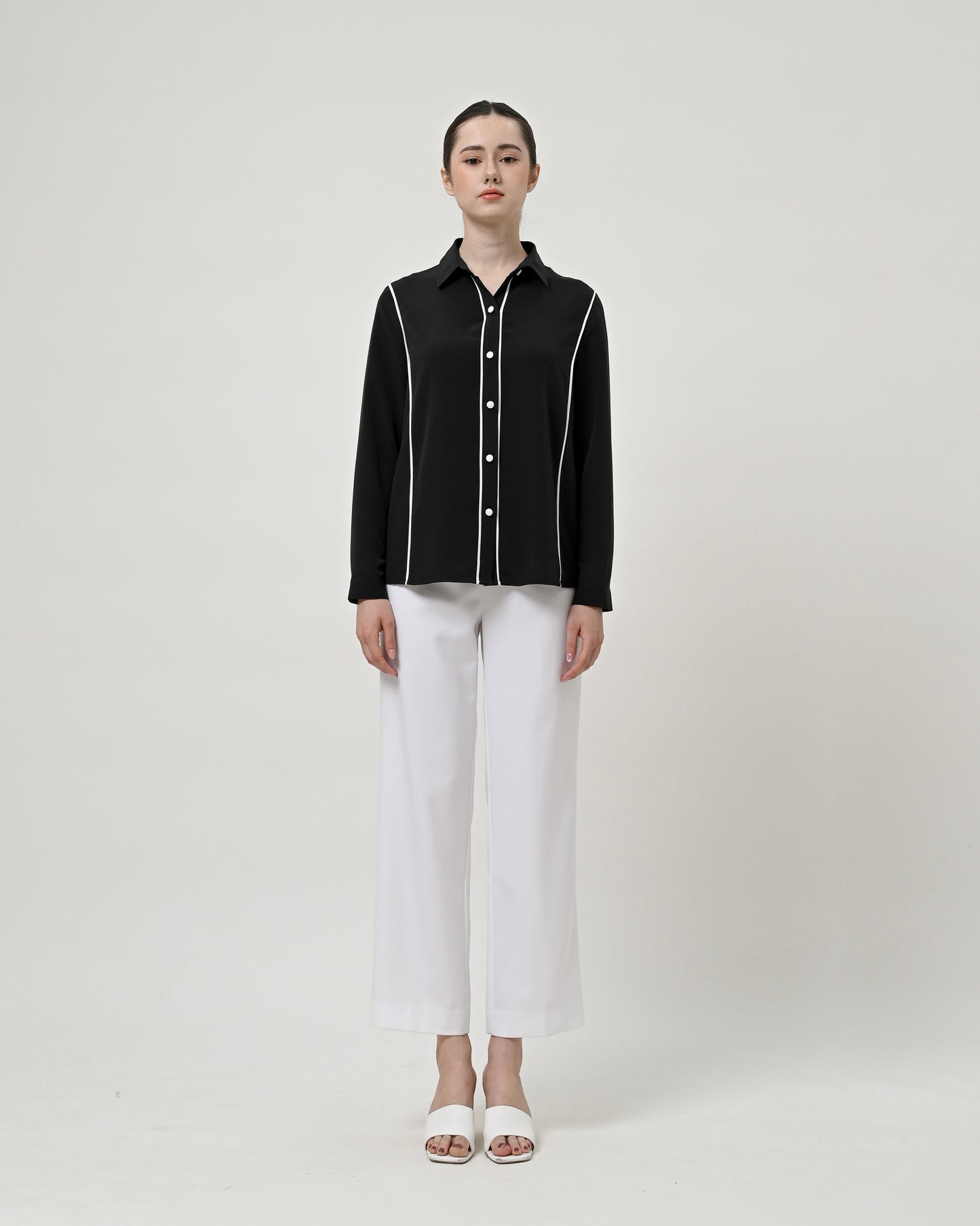 Tiffany Contrast Trim Blouse