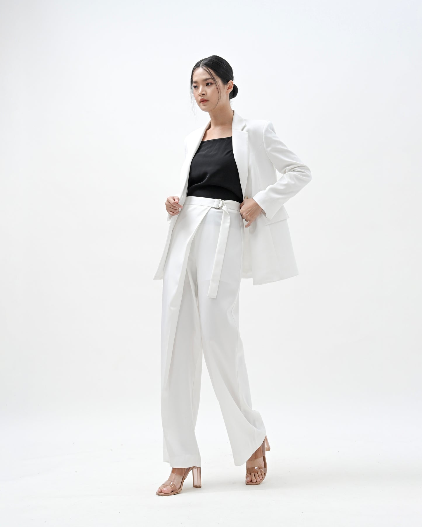 Sienna White Blazer