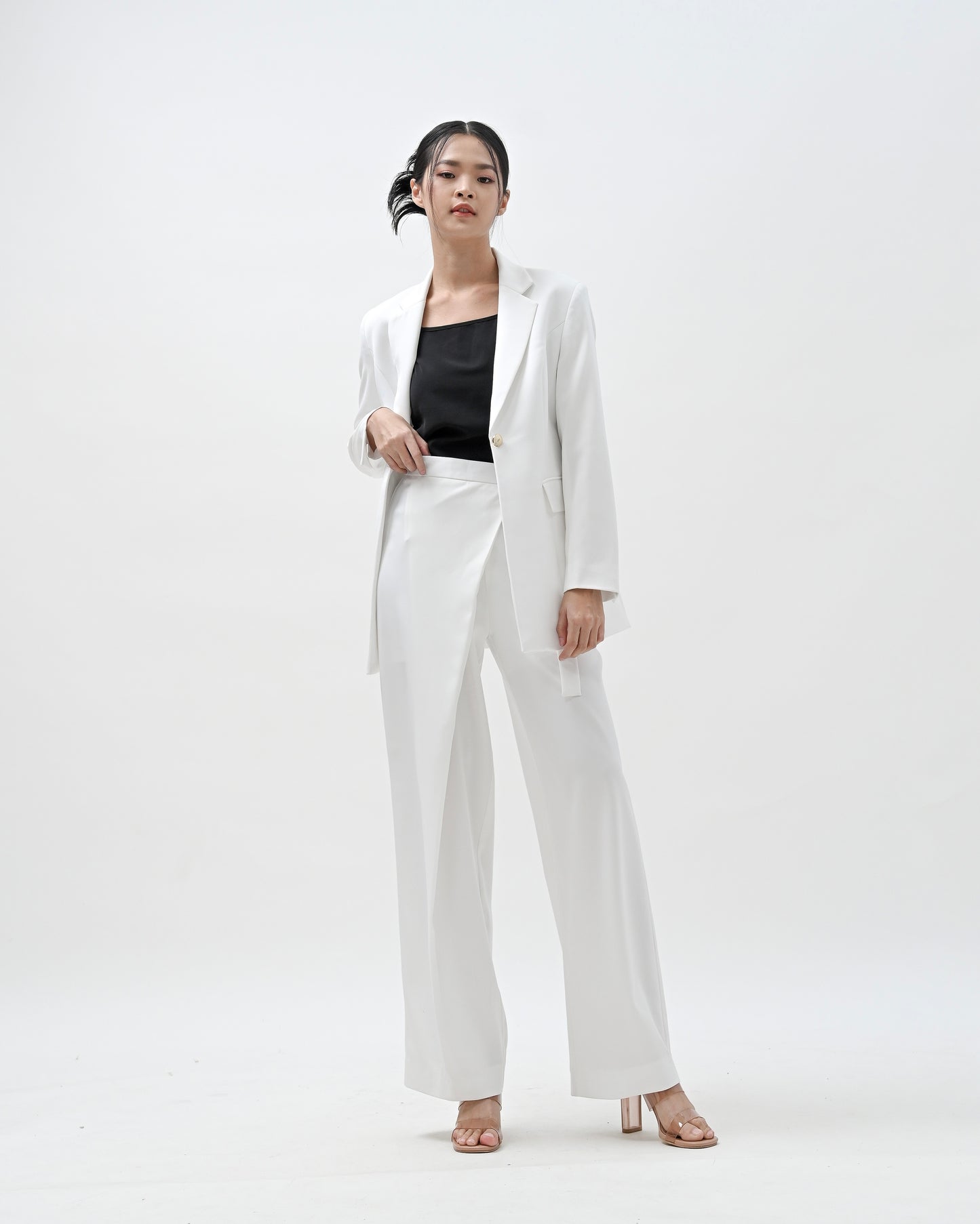 Sienna White Blazer