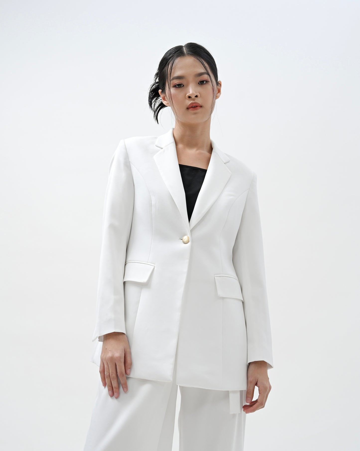 Sienna White Blazer