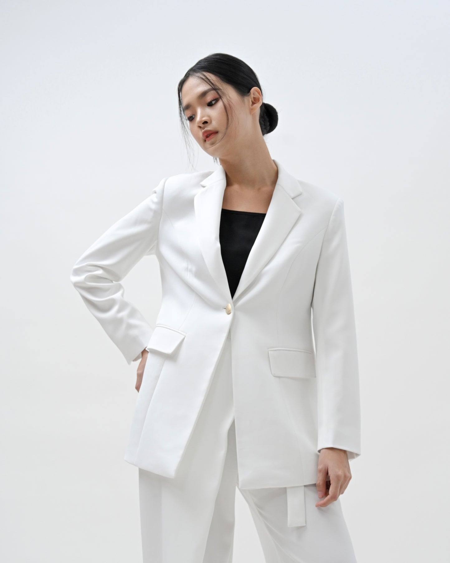 Sienna White Blazer