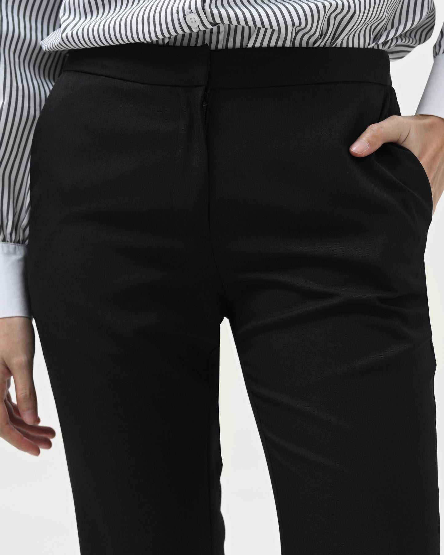 Sara Trouser