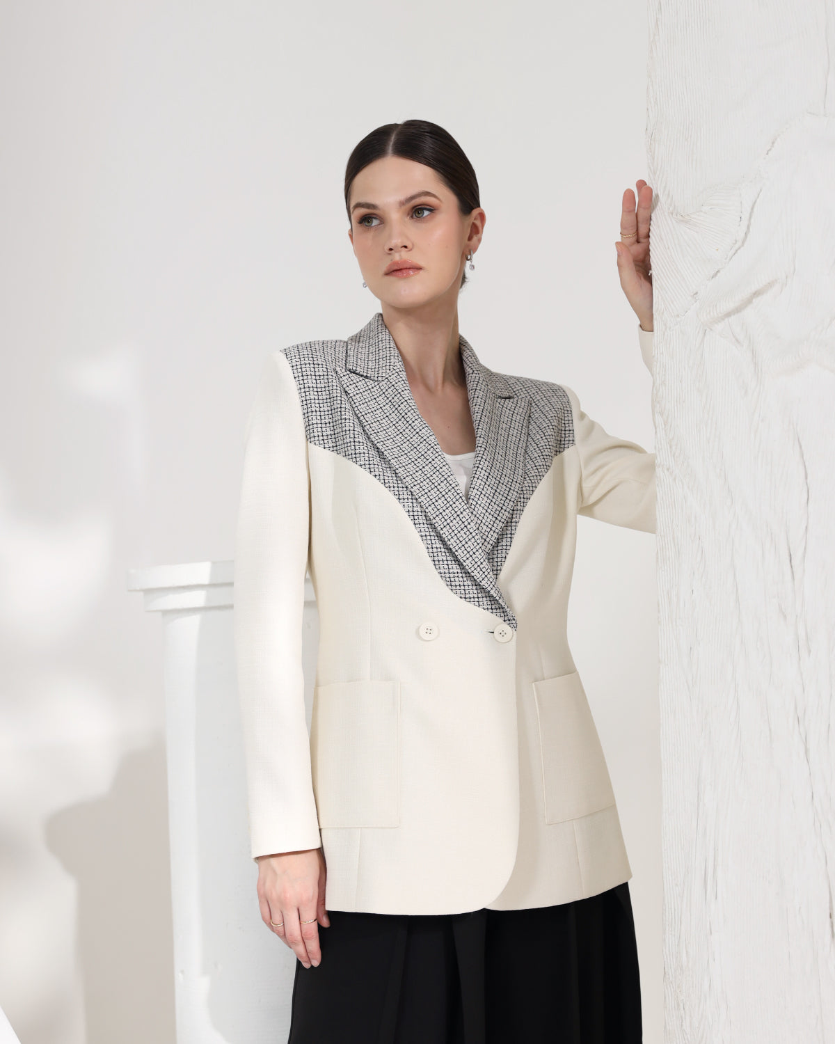 INVIO Montana Contour Tweed Blazer | Jas Wanita - Arch & Edge – invio-id