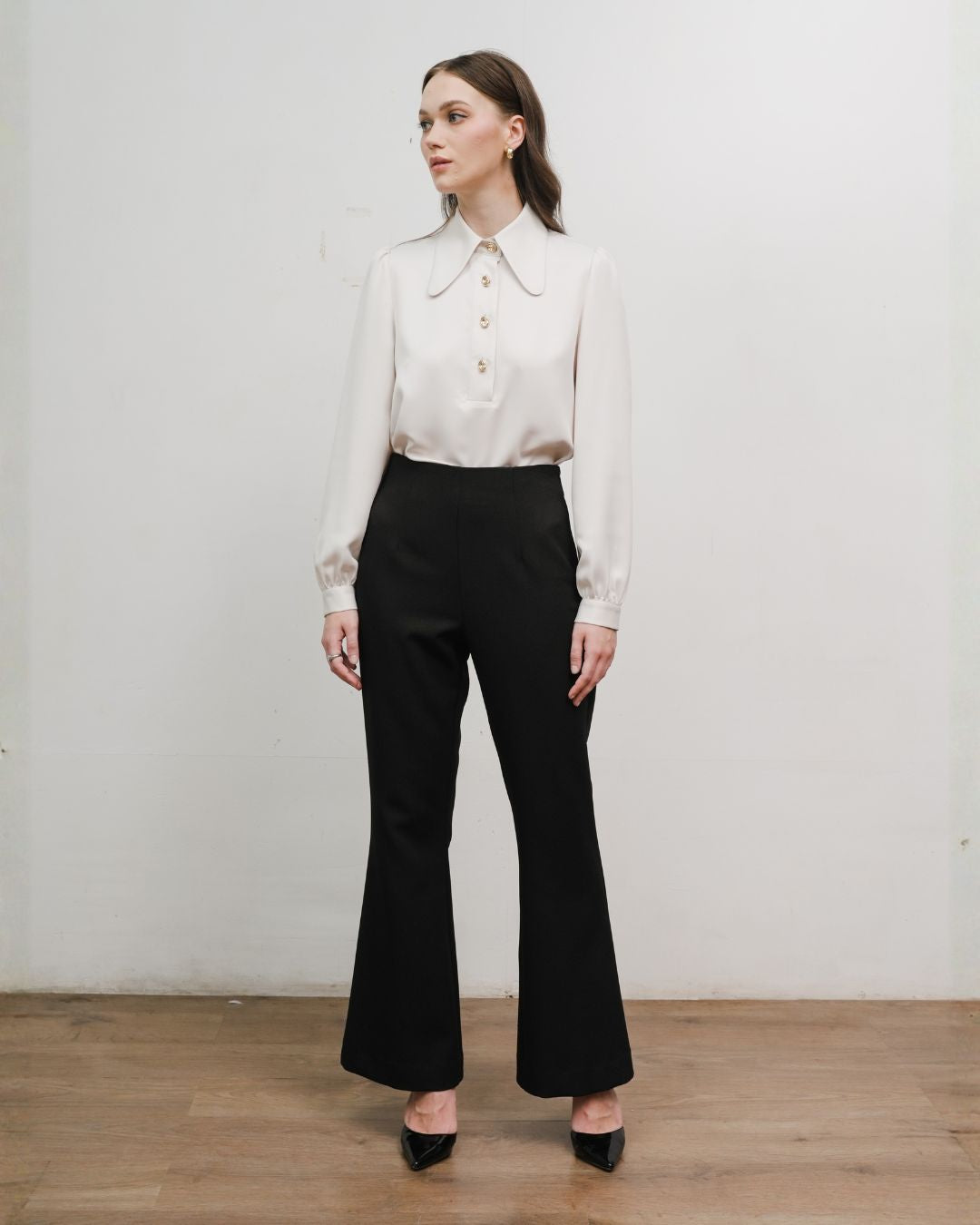 INVIO Pearce Tailored Bootcut Trousers Black | Celana Wanita - Costa