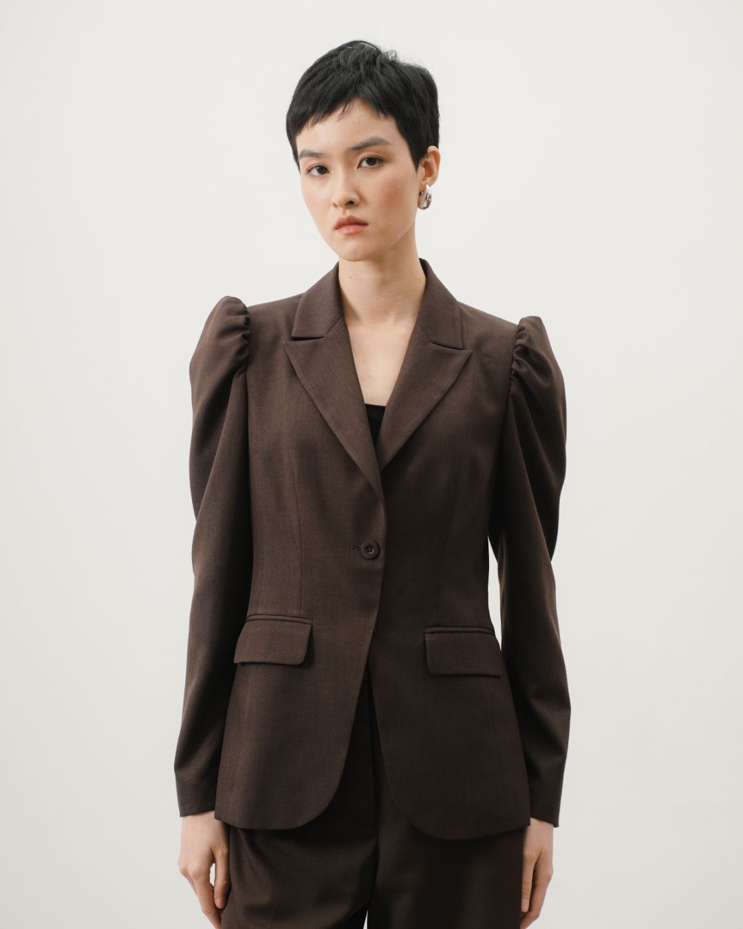 INVIO Varena Puff Shoulder Blazer | Jas Wanita