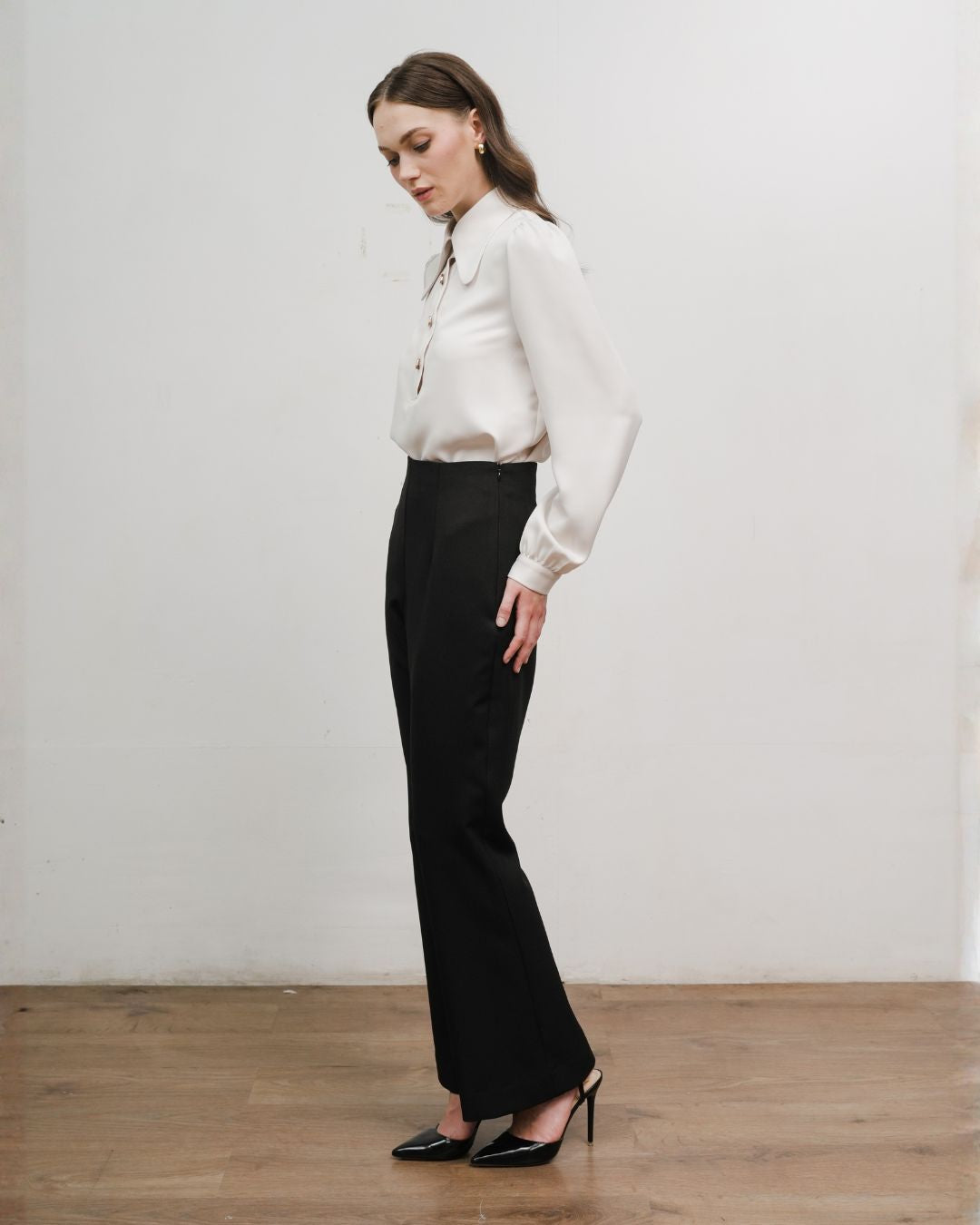 INVIO Pearce Tailored Bootcut Trousers Black | Celana Wanita - Costa