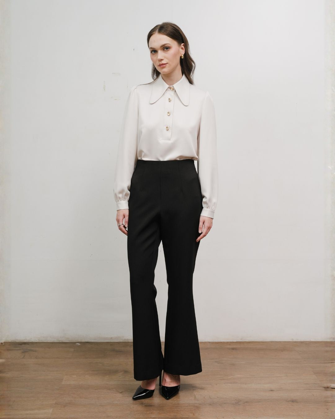 INVIO Pearce Tailored Bootcut Trousers Black | Celana Wanita - Costa