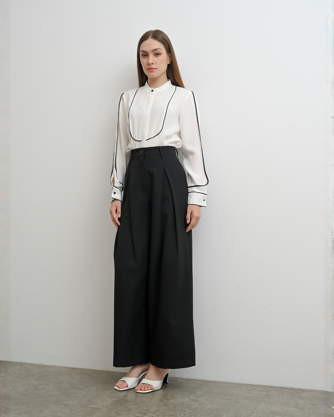 INVIO X Dwihanda Izzy Baggy Trousers | Celana Wanita