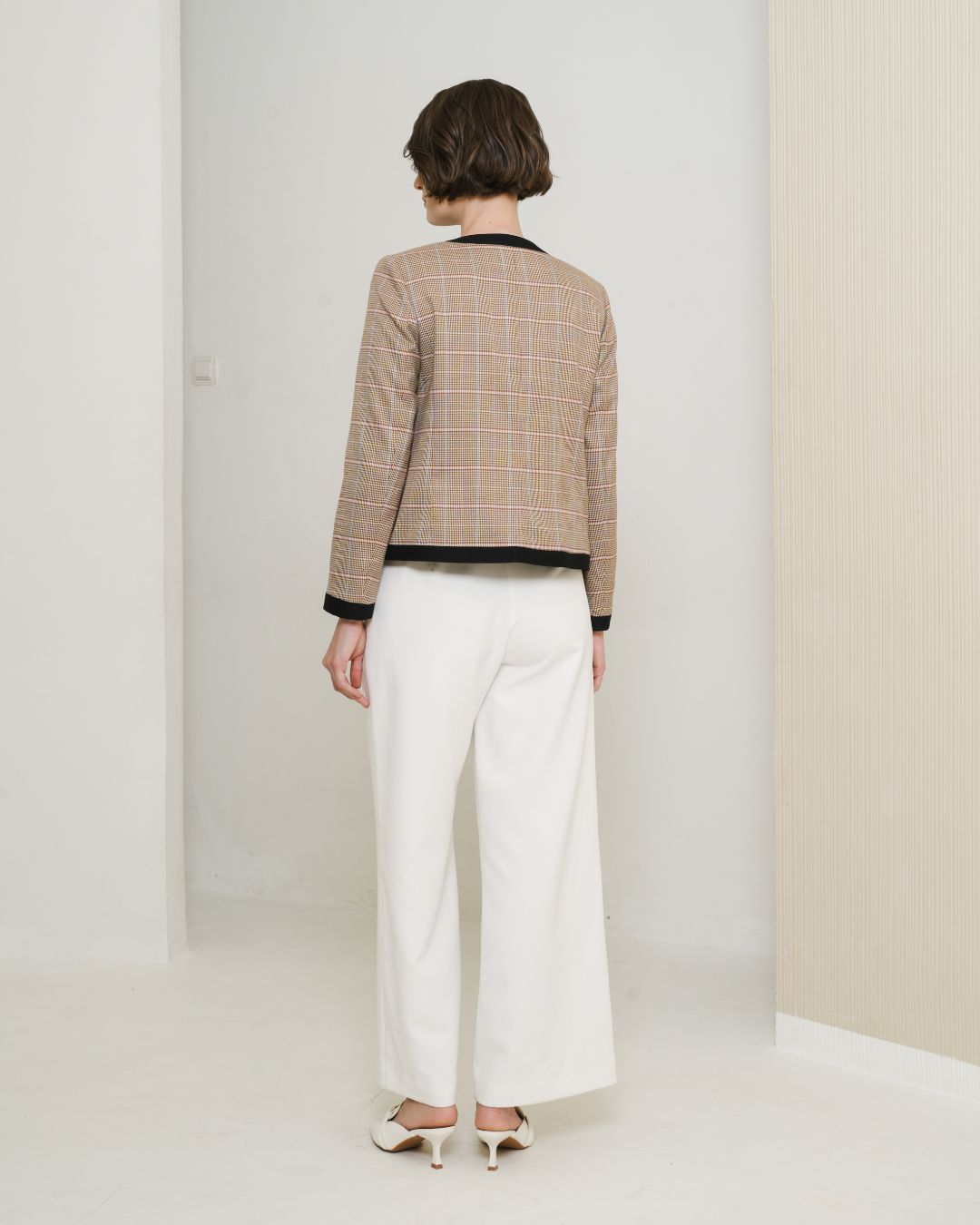 INVIO Elsie Plaid Tweed Jacket Brown | Jaket Outer Wanita