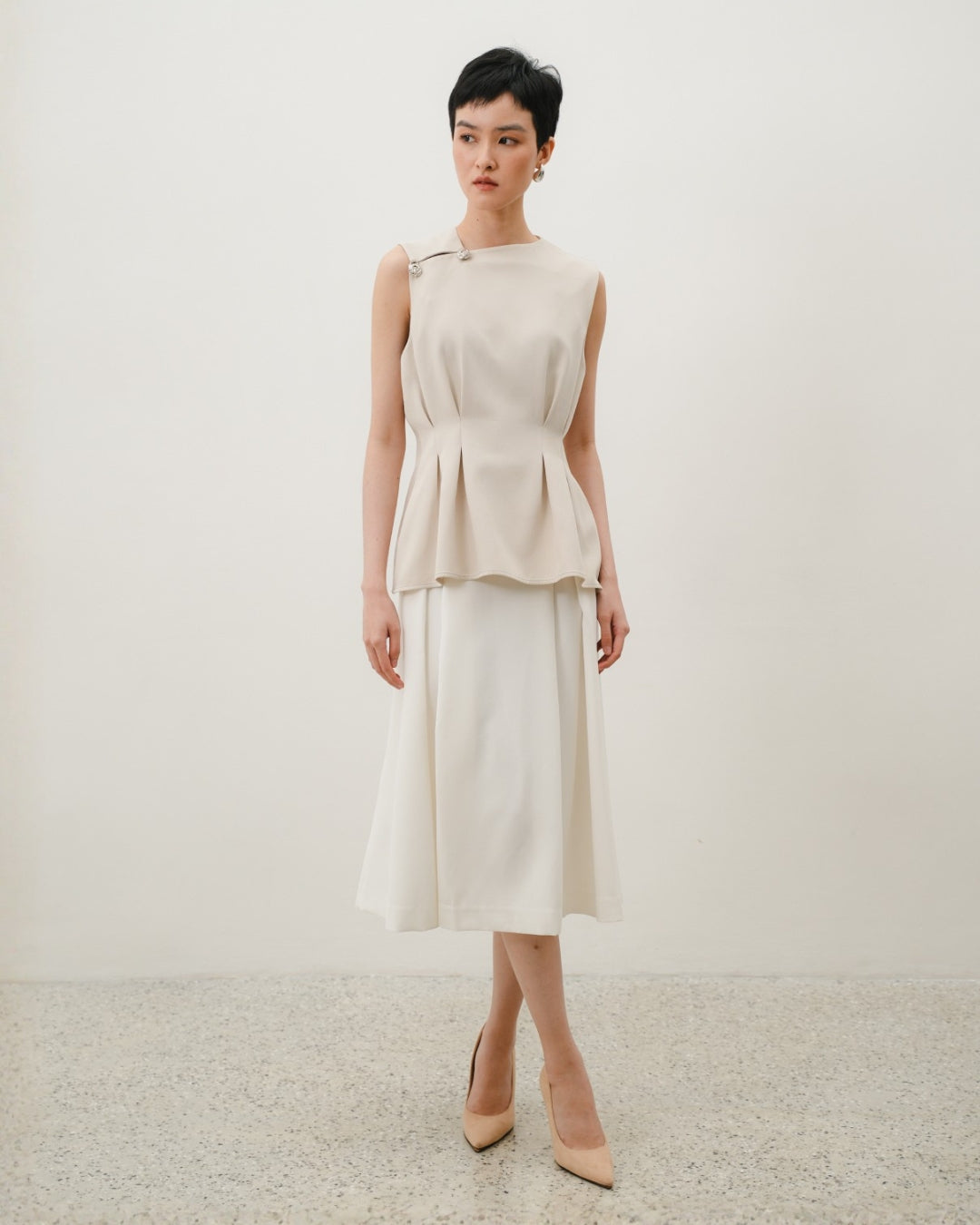 INVIO Valerienne Shoulder Button Blouse | Atasan Wanita - Resonance