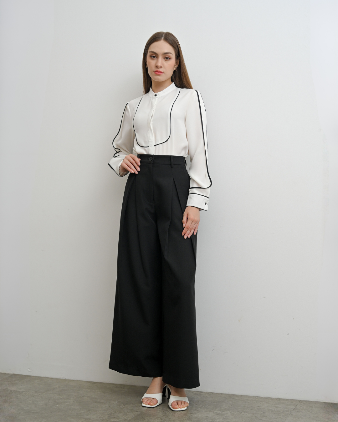 INVIO X Dwihanda Izzy Baggy Trousers | Celana Wanita