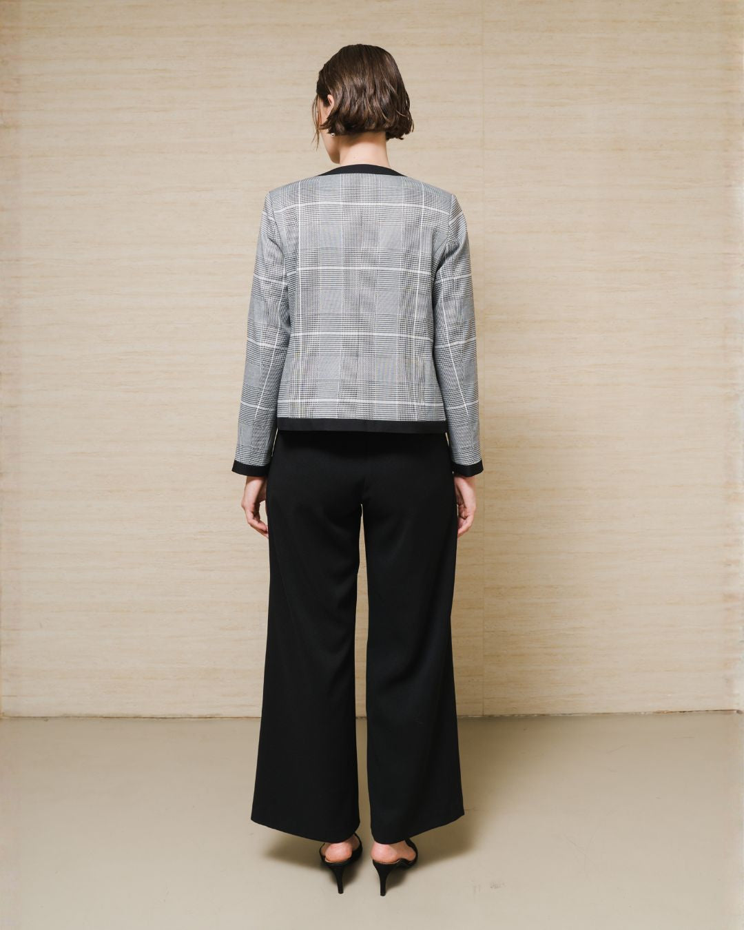 INVIO Elsie Plaid Tweed Jacket Black| Jaket Outer Wanita