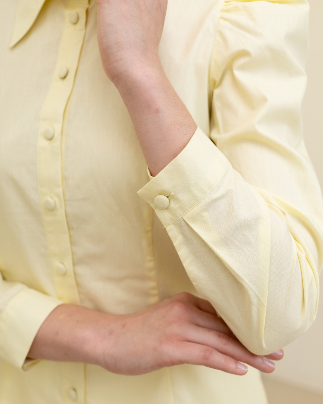 INVIO Maisie Puff Shoulder Shirt Butter Yellow | Atasan Kemeja Wanita