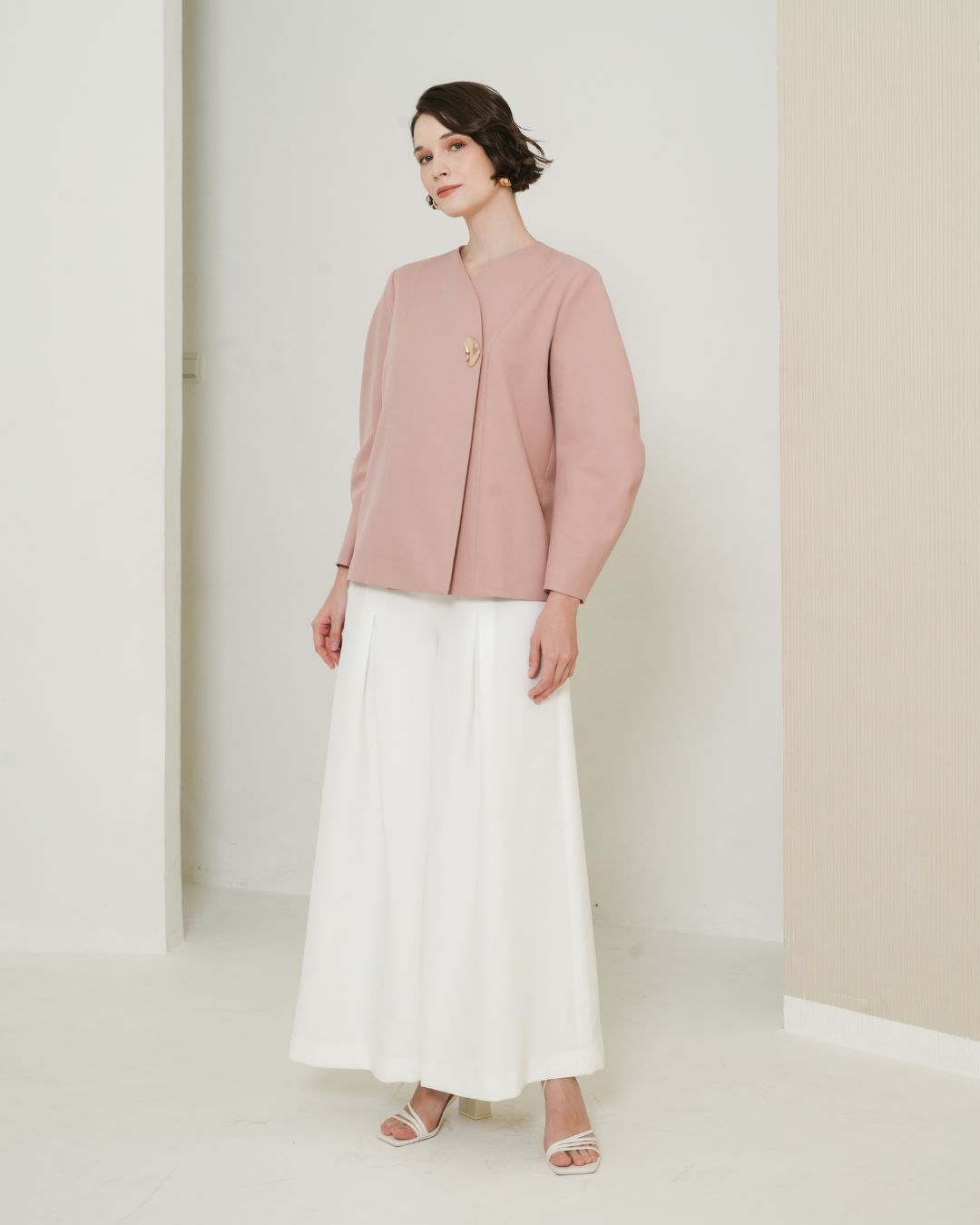 INVIO Alesia Barrel Sleeve Blazer Dusty Pink | Jas Wanita - Leanne Collection