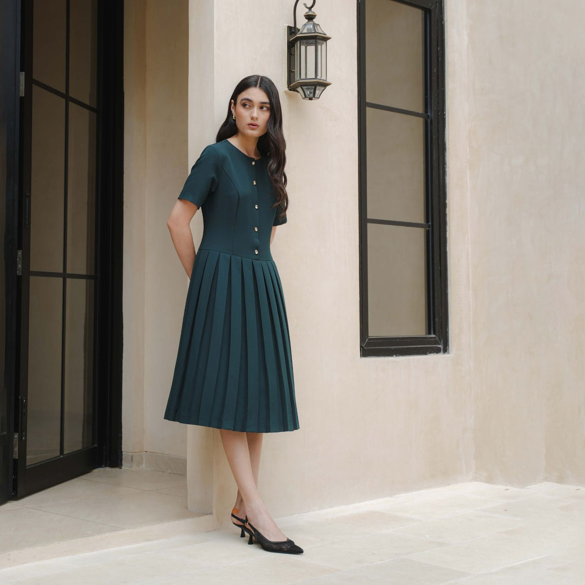 INVIO Debbie Pleated Midi Dress | Dress Wanita - Marea Collection
