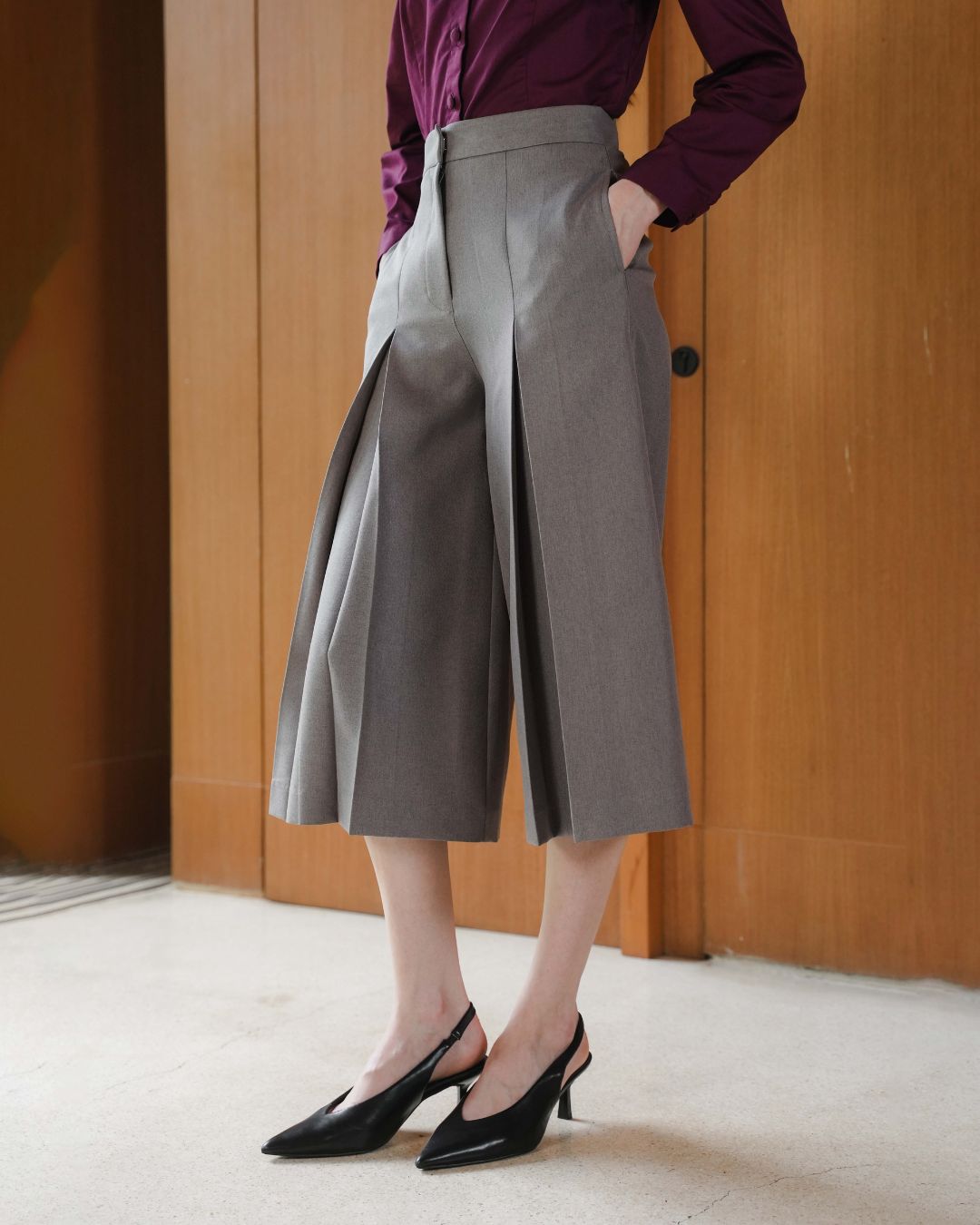 INVIO Bellora Midi Crease Trousers | Celana Wanita - Amber Collection