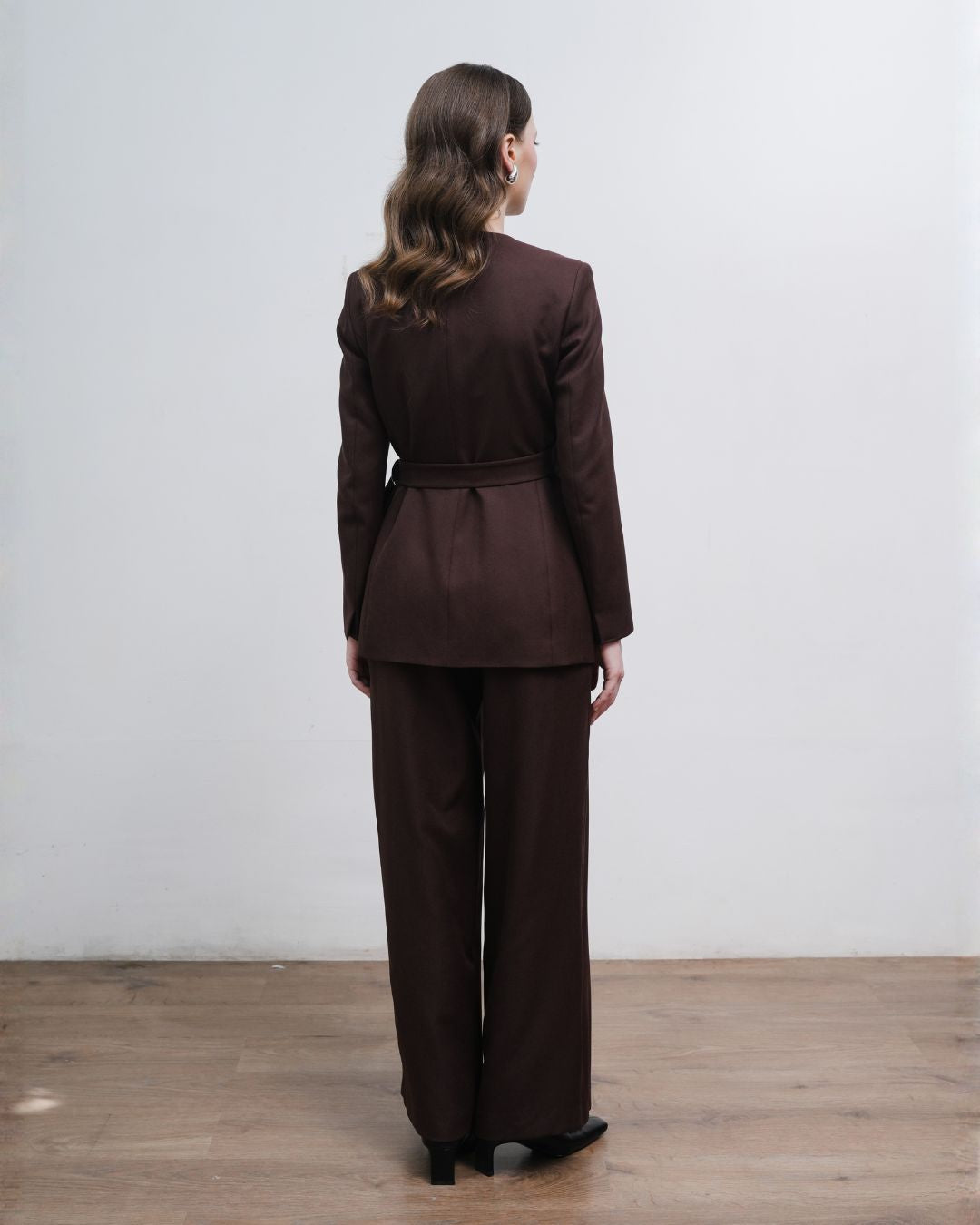 INVIO Zevaya Keyhole Buckle Blazer | Jas Wanita - Atelier Collection