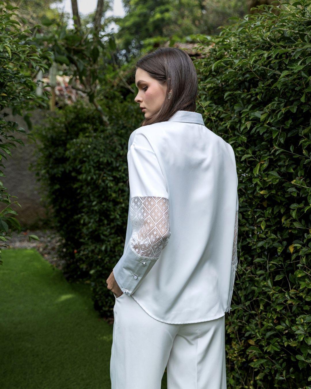 INVIO Treva Sheer Lace Shirt | Atasan Kemeja Wanita Luminescence