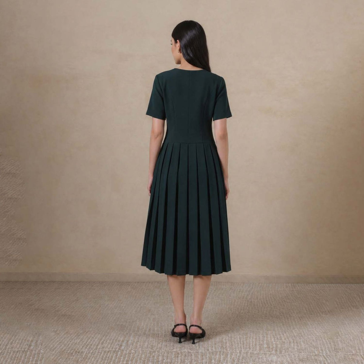 INVIO Debbie Pleated Midi Dress | Dress Wanita - Marea Collection