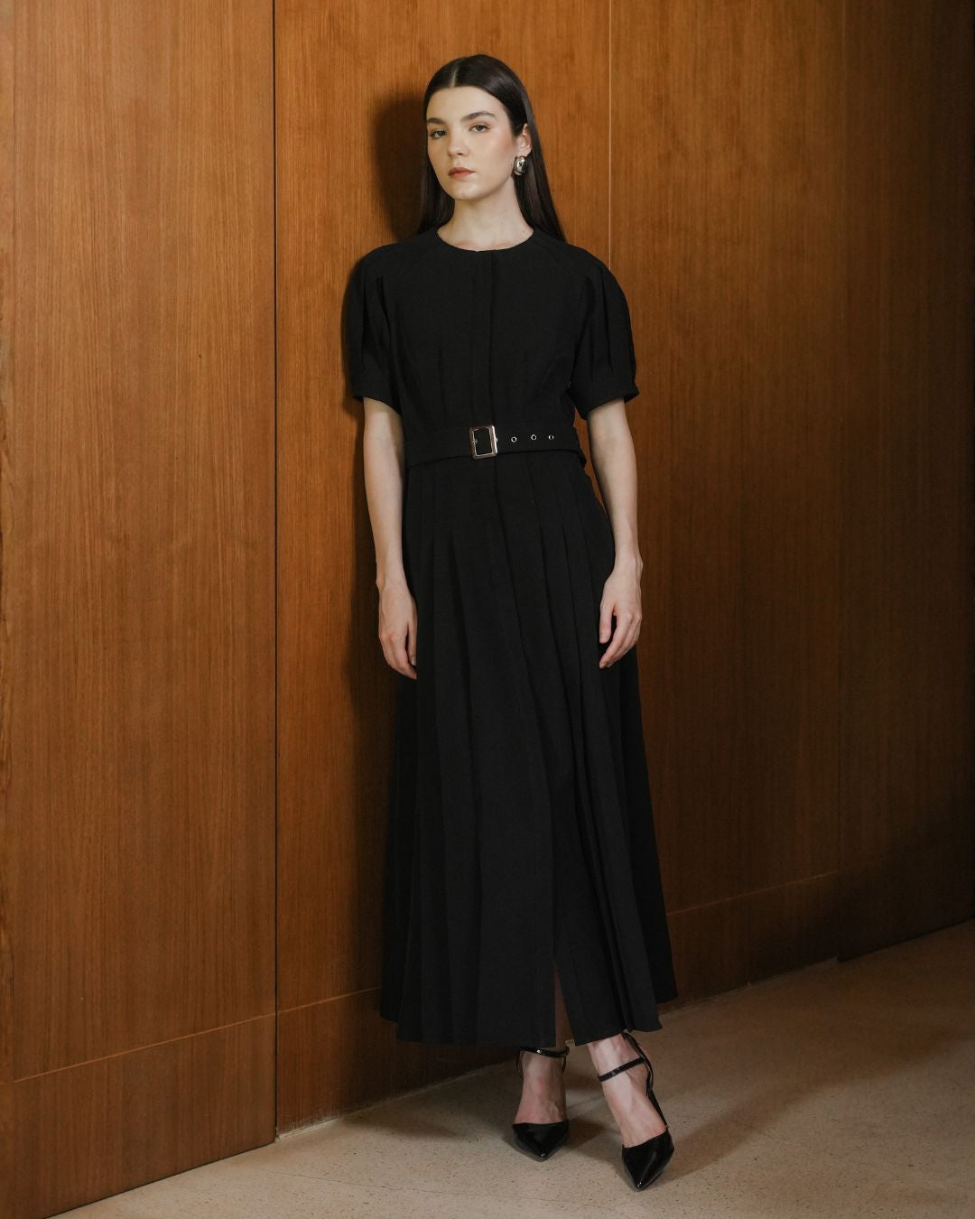 INVIO Belluvia Belted Pleated Dress | Dress Wanita - Amber Collection