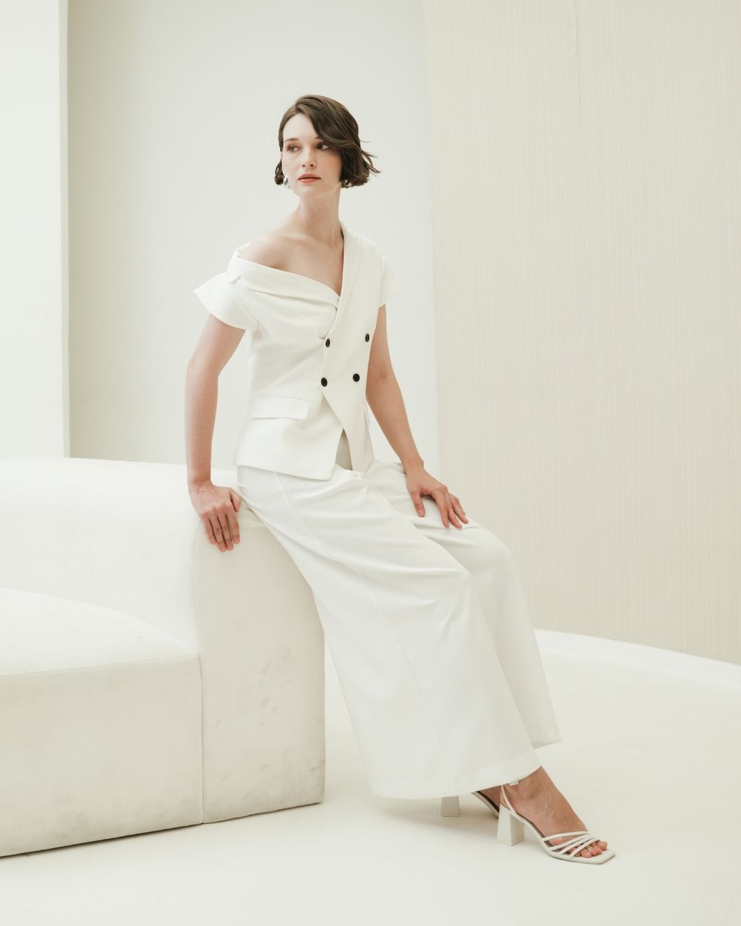 INVIO Aralyn Off Shoulder Blazer | Jas Wanita - Leanne Collection