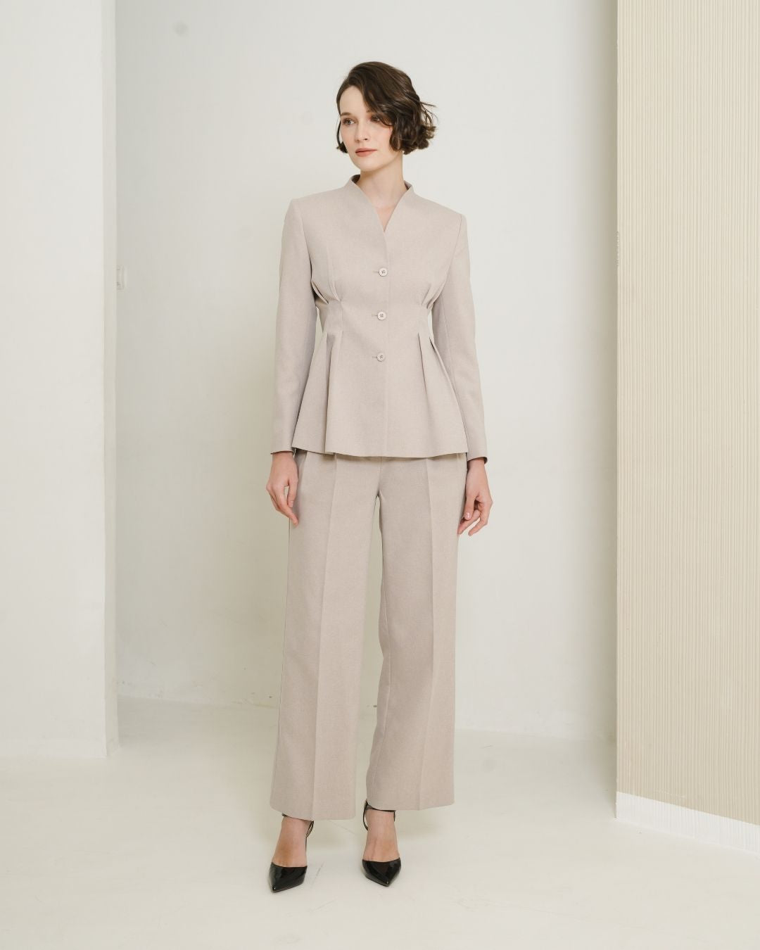 INVIO Aubre Shaped Waist Blazer | Jas Wanita - Leanne Collection