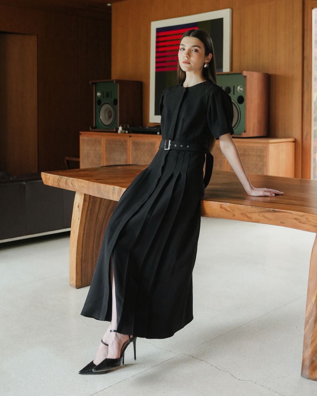 INVIO Belluvia Belted Pleated Dress | Dress Wanita - Amber Collection