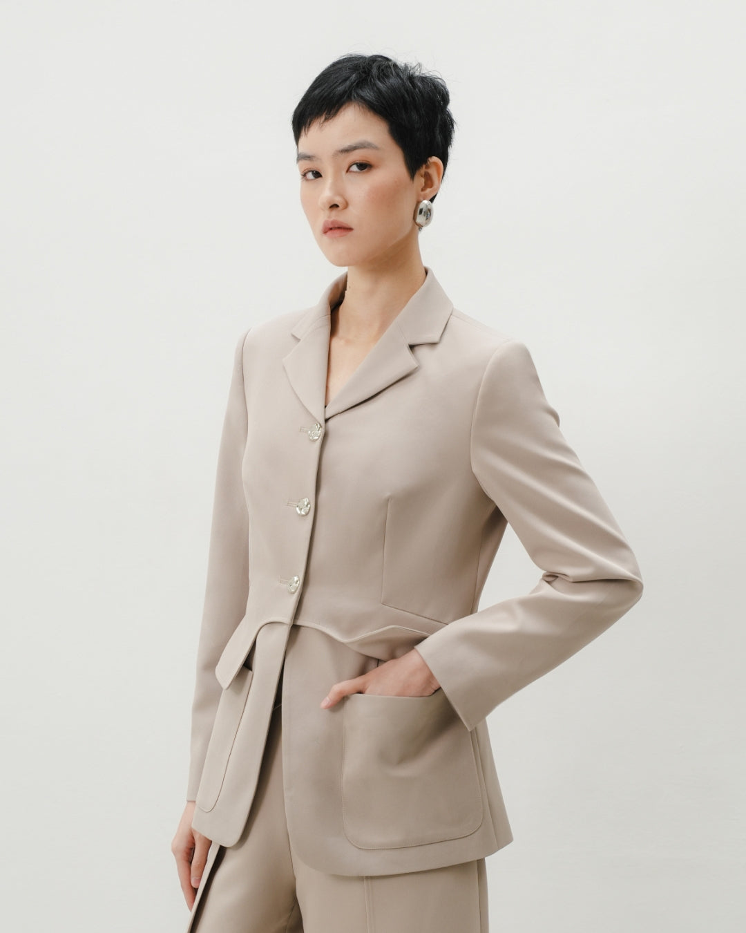 INVIO Verona Double Front Blazer | Jas Wanita - Resonance