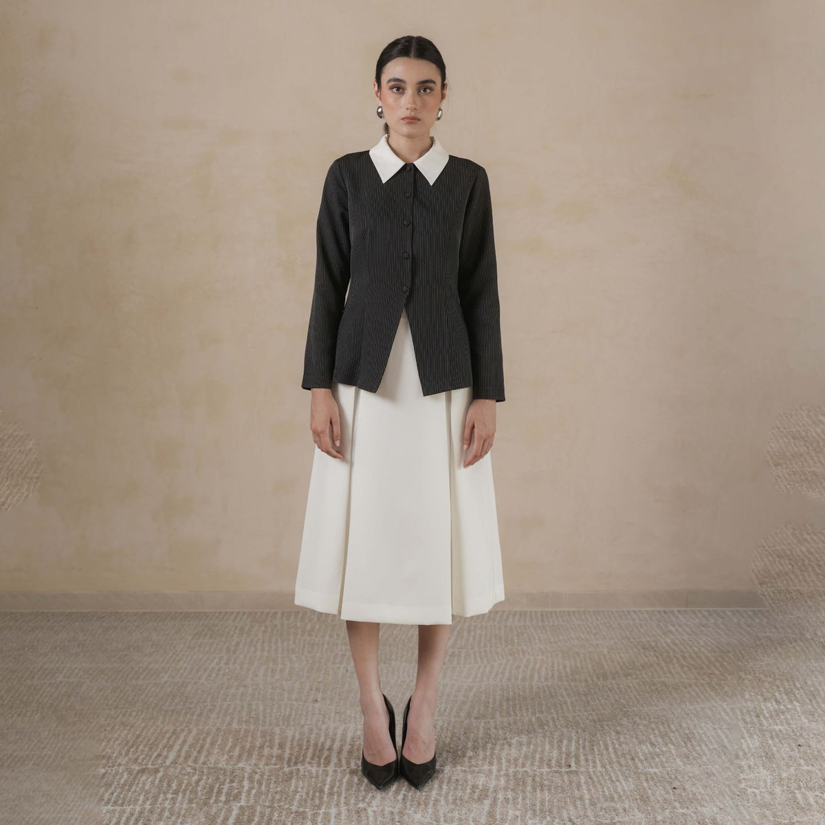 INVIO Deanna Contrast Collar Striped Shirt | Kemeja Wanita - Marea Collection
