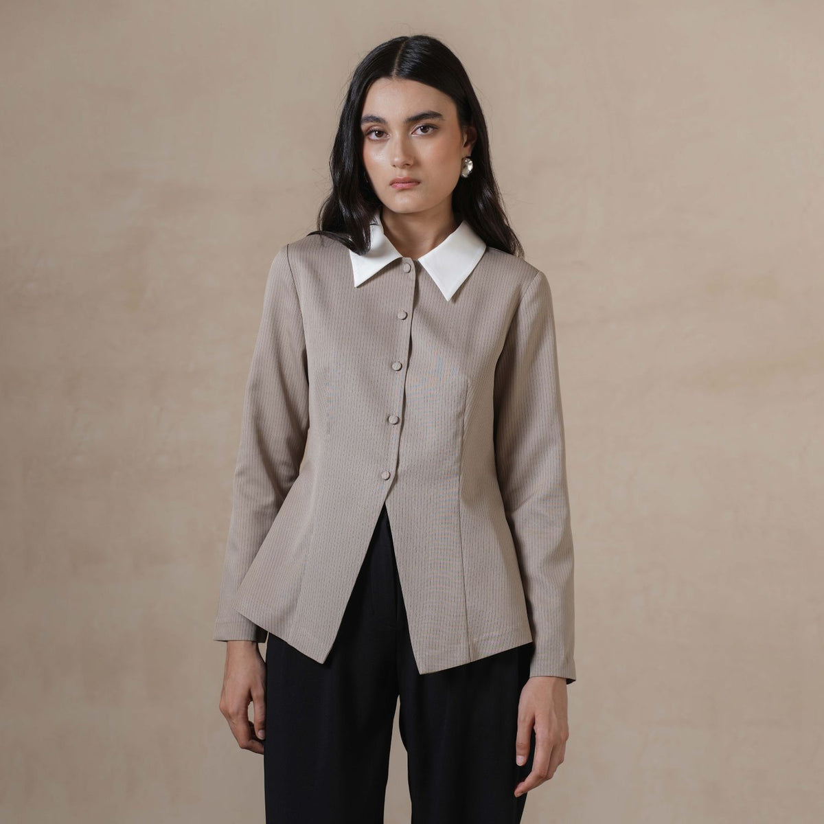 INVIO Deanna Contrast Collar Striped Shirt | Kemeja Wanita - Marea Collection