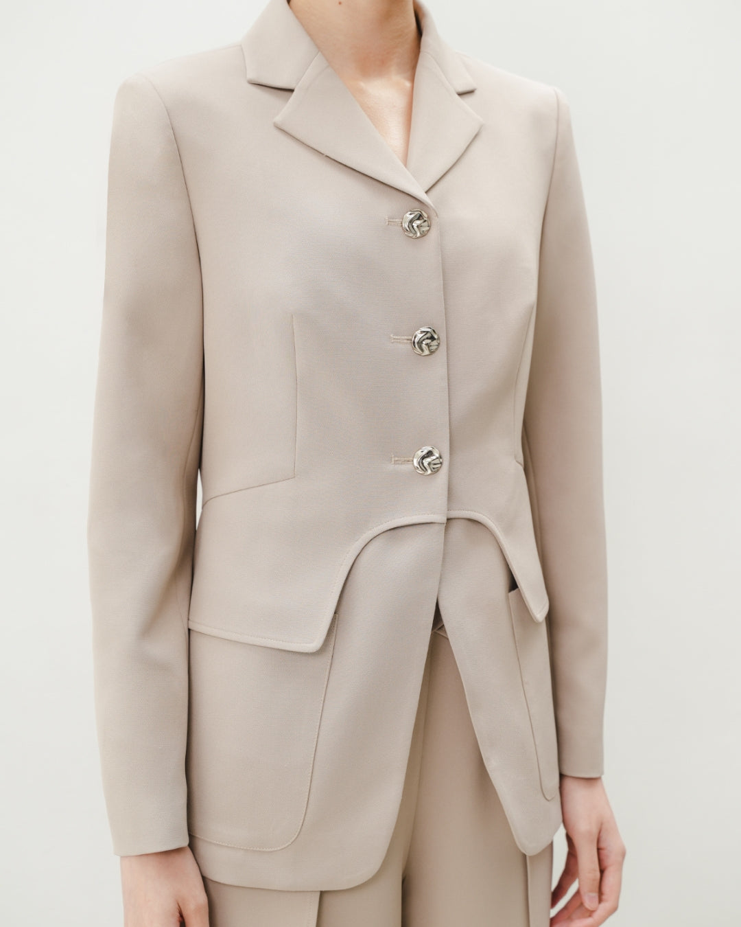 INVIO Verona Double Front Blazer | Jas Wanita - Resonance