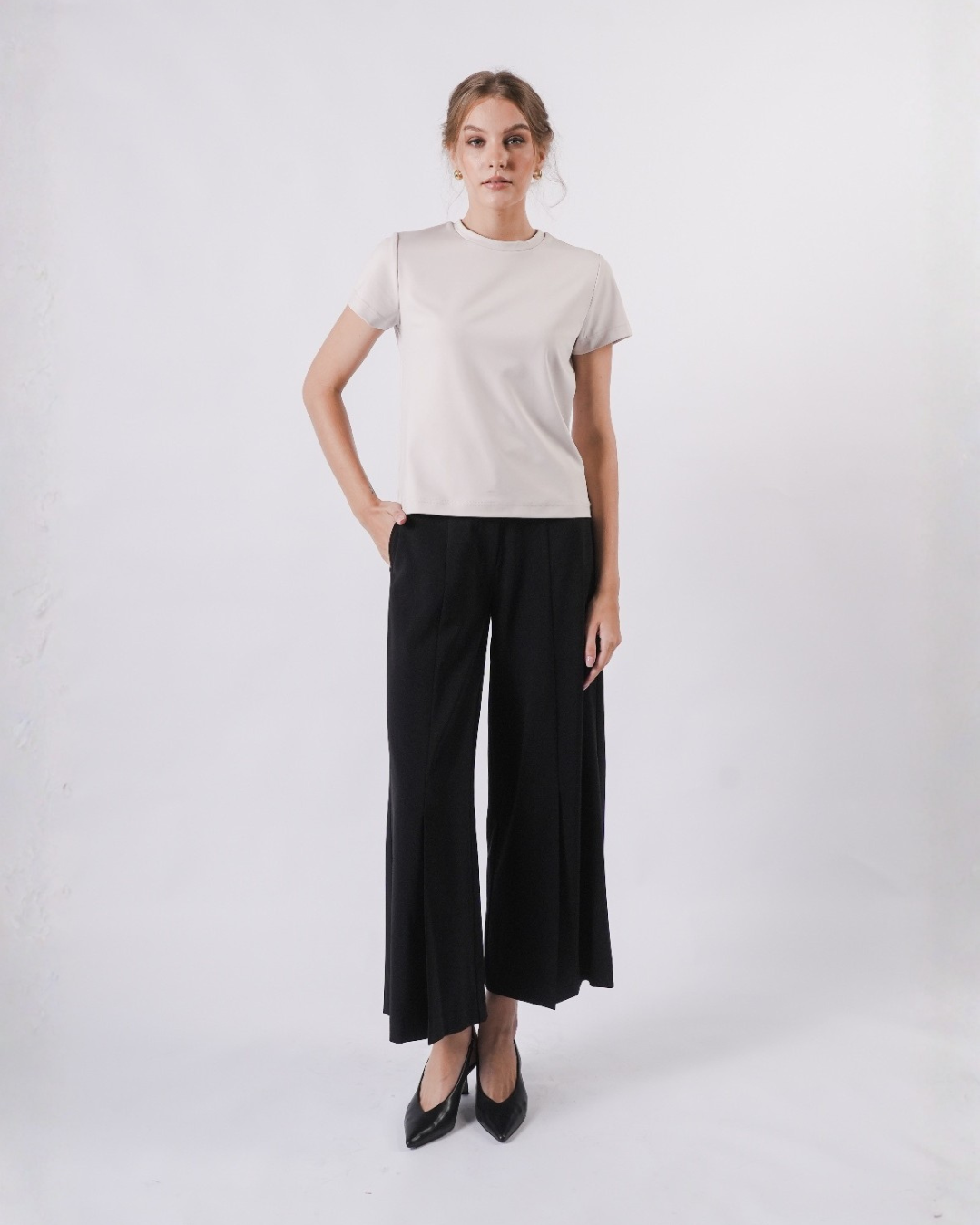 INVIO Yollie Basic T-Shirt | Kaos Wanita