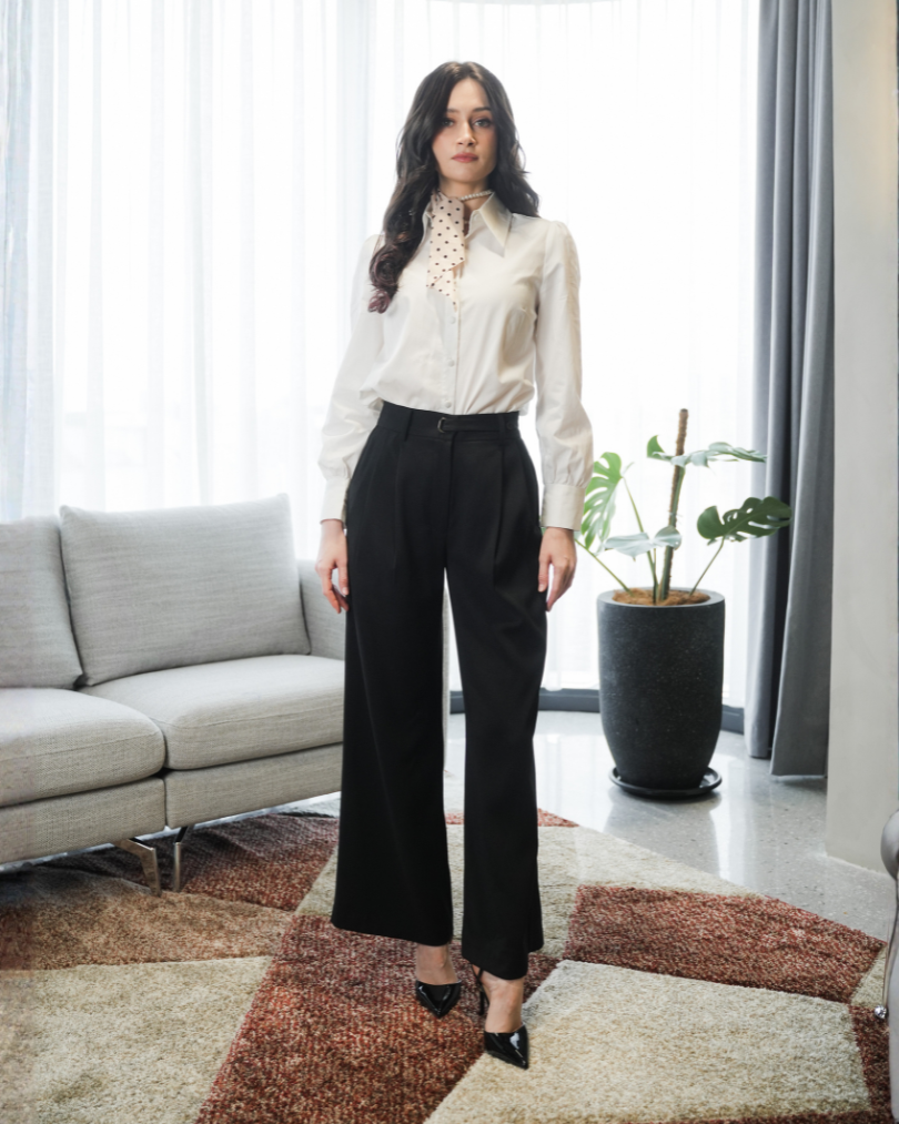 INVIO Holt Oval Ring Buckle Trousers | Celana Wanita - Runway
