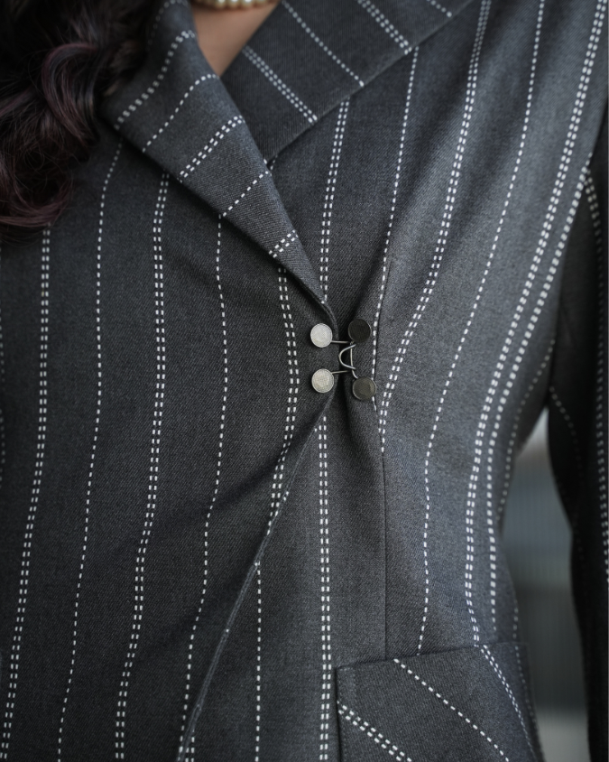 INVIO Charlton Multiway Stripe Blazer | Jas Wanita - Runway