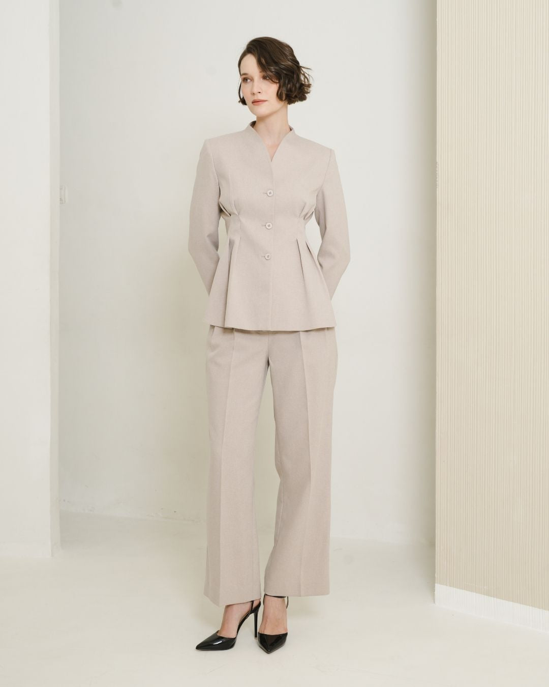 INVIO Aubre Shaped Waist Blazer | Jas Wanita - Leanne Collection