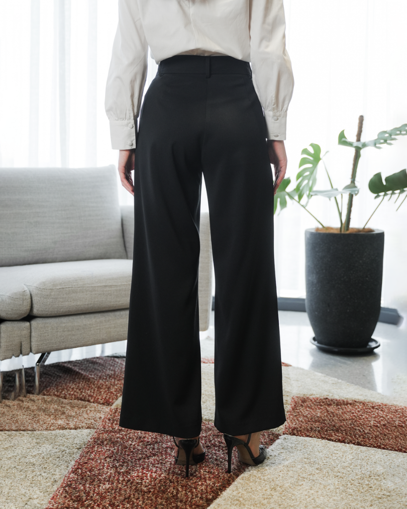 INVIO Holt Oval Ring Buckle Trousers | Celana Wanita - Runway