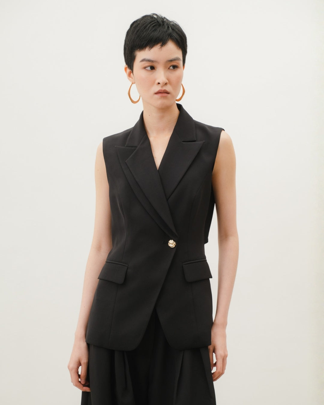INVIO Vicenza Backless Layered Collar Vest | Atasan Wanita - Resonance
