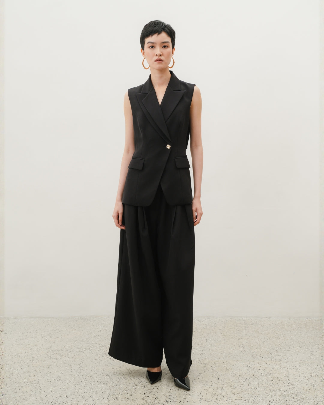 INVIO Vicenza Backless Layered Collar Vest | Atasan Wanita - Resonance