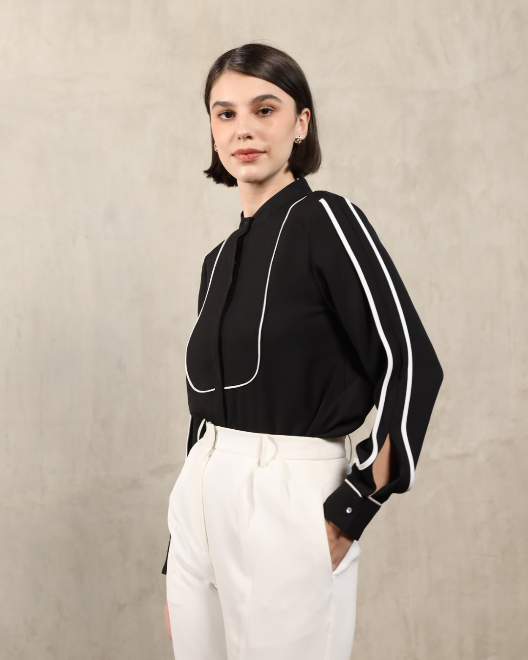 Paula Contrast-Trim Blouse Black | Atasan Kemeja Wanita - Classy Missy