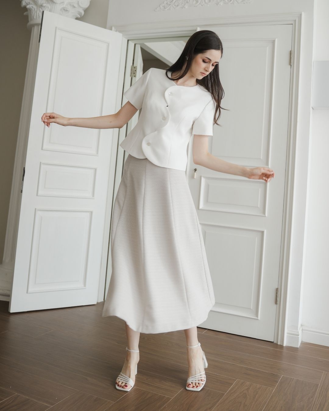 Claude Ripple Top