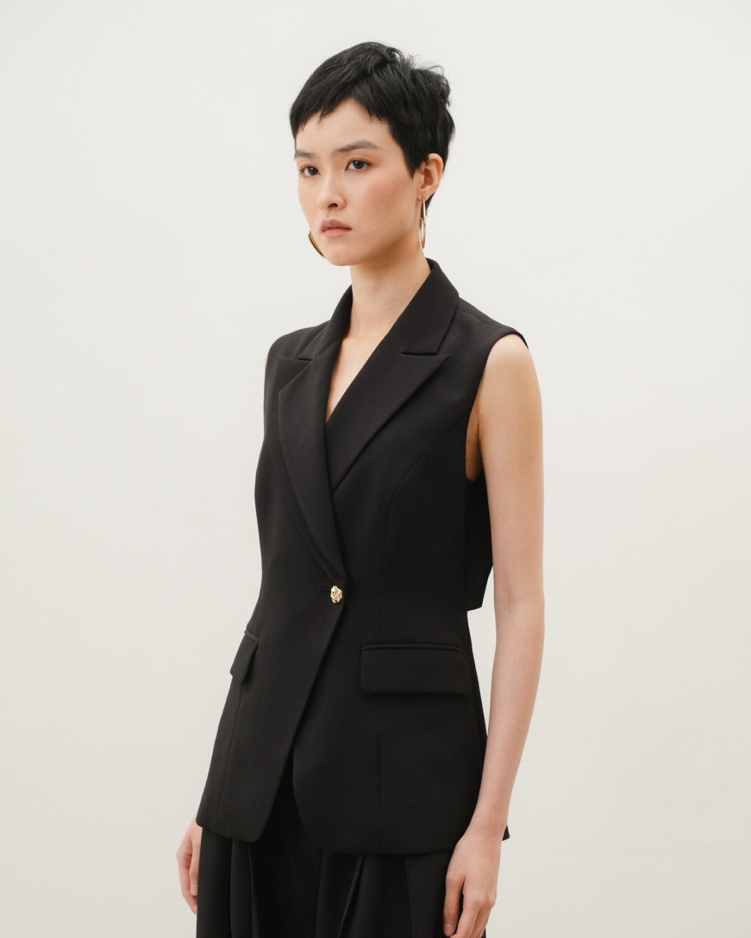 INVIO Vicenza Backless Layered Collar Vest | Atasan Wanita - Resonance