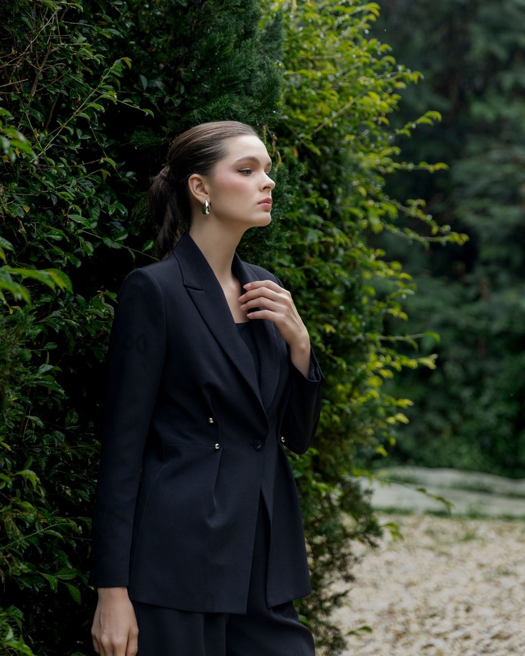 INVIO Theresa Sculpted Blazer | Jas Wanita - Luminescence